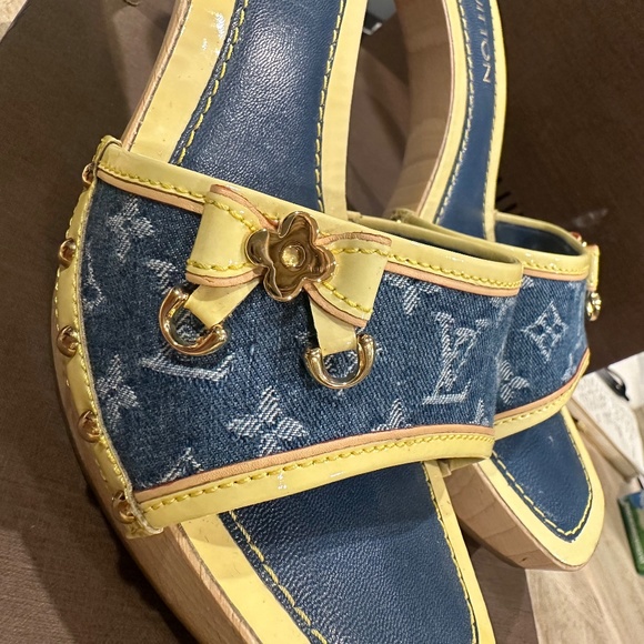 LV Denim clogs, size 39, WORN ONCE ONLY! Purchased from the New York City Store - Picture 3 of 9